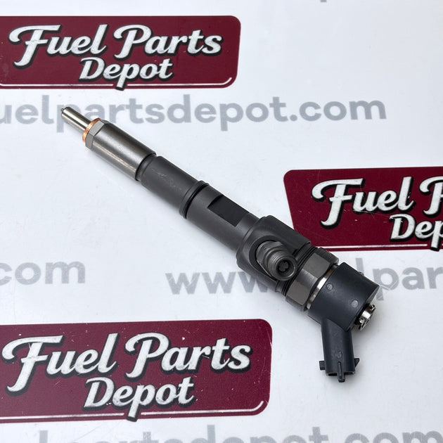 1 Pc Fuel Injector 04132013 Fit for Deutz Engine TD2.9 D2.9L4 - Fuel Parts Depot