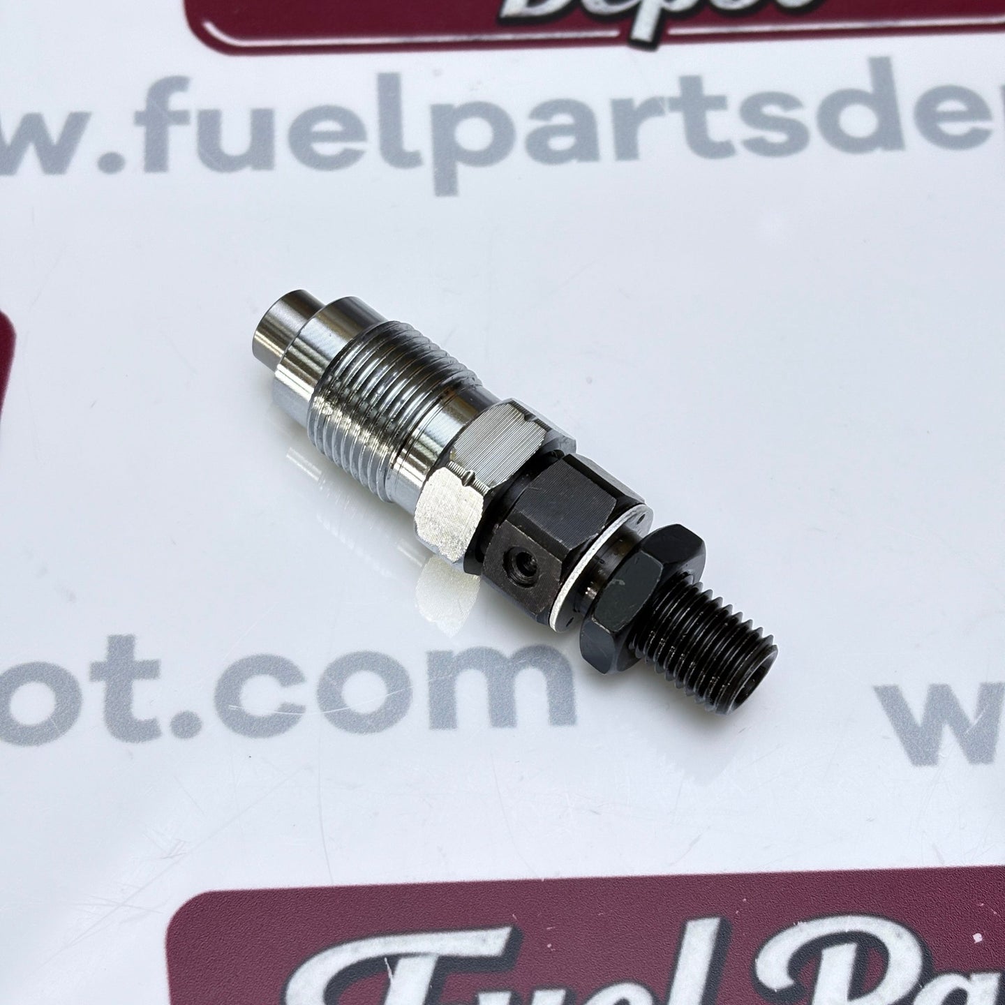 1 Pc Fuel Injector 16001 - 53904 For Kubota B7300HSD B7400HSD B7410D BX1500D BX1800D GF1800E ZD1011 ZD1021 ZD221 ZD321 ZD323 - Fuel Parts Depot