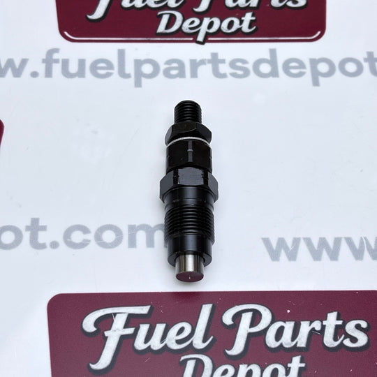 1 Pc Fuel Injector 1G677 - 53903 1G677 - 53900 1G677 - 53902 for Kubota D1005 D1105 D1305 D1105 - T V1505 - Fuel Parts Depot