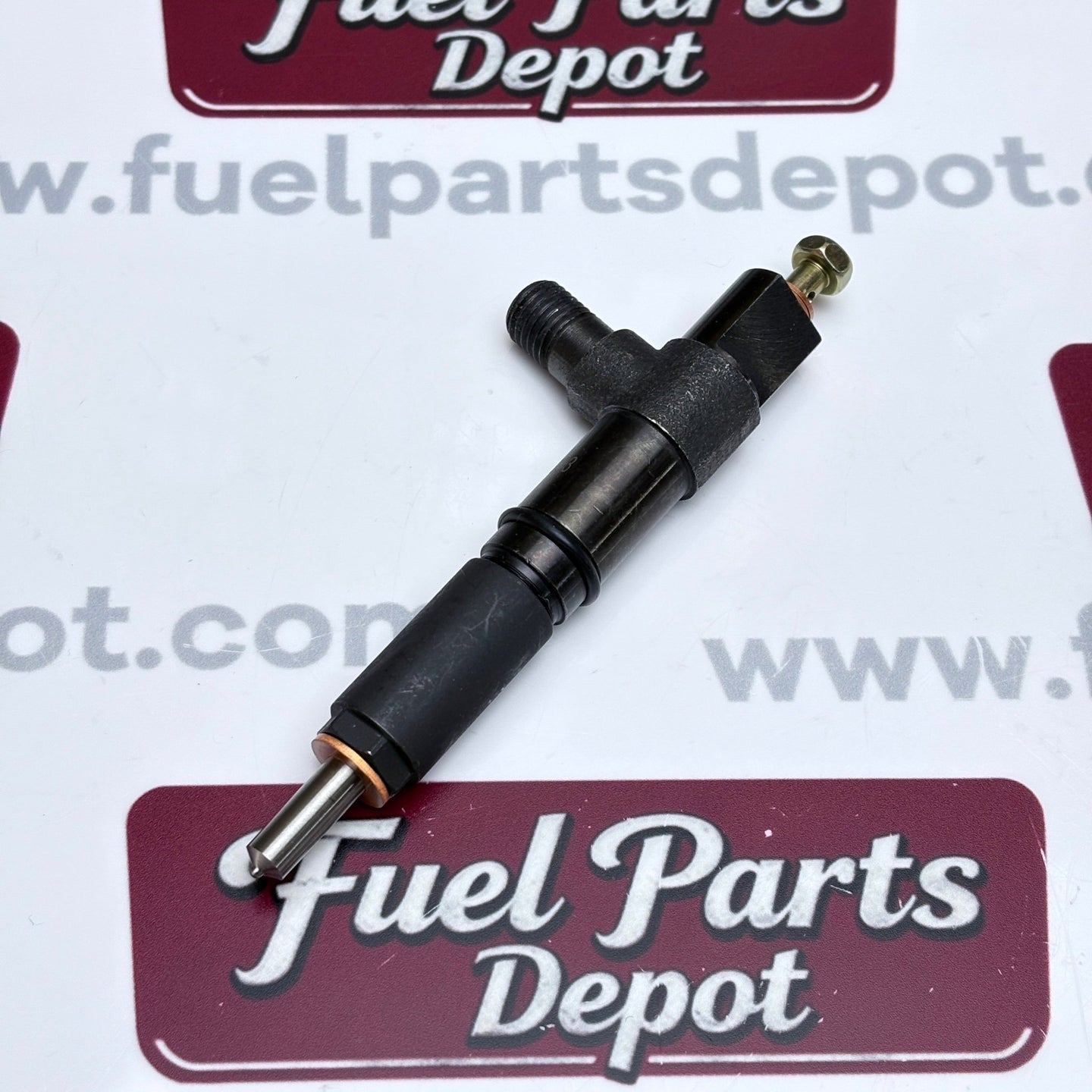1 Pc Fuel Injector 1G911 - 53003 105118 - 7632 For Kubota Engine V2203 - Fuel Parts Depot