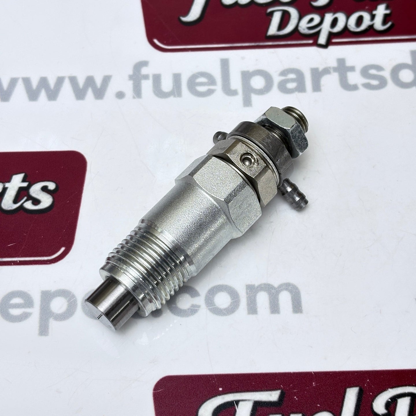 1 Pc Fuel Injector 3974254 for Kubota Engine D750 D1402 V1702 V1902 Aftermarket Replacement For Bobcat 743 643 645 231 225 331 1600 - Fuel Parts Depot