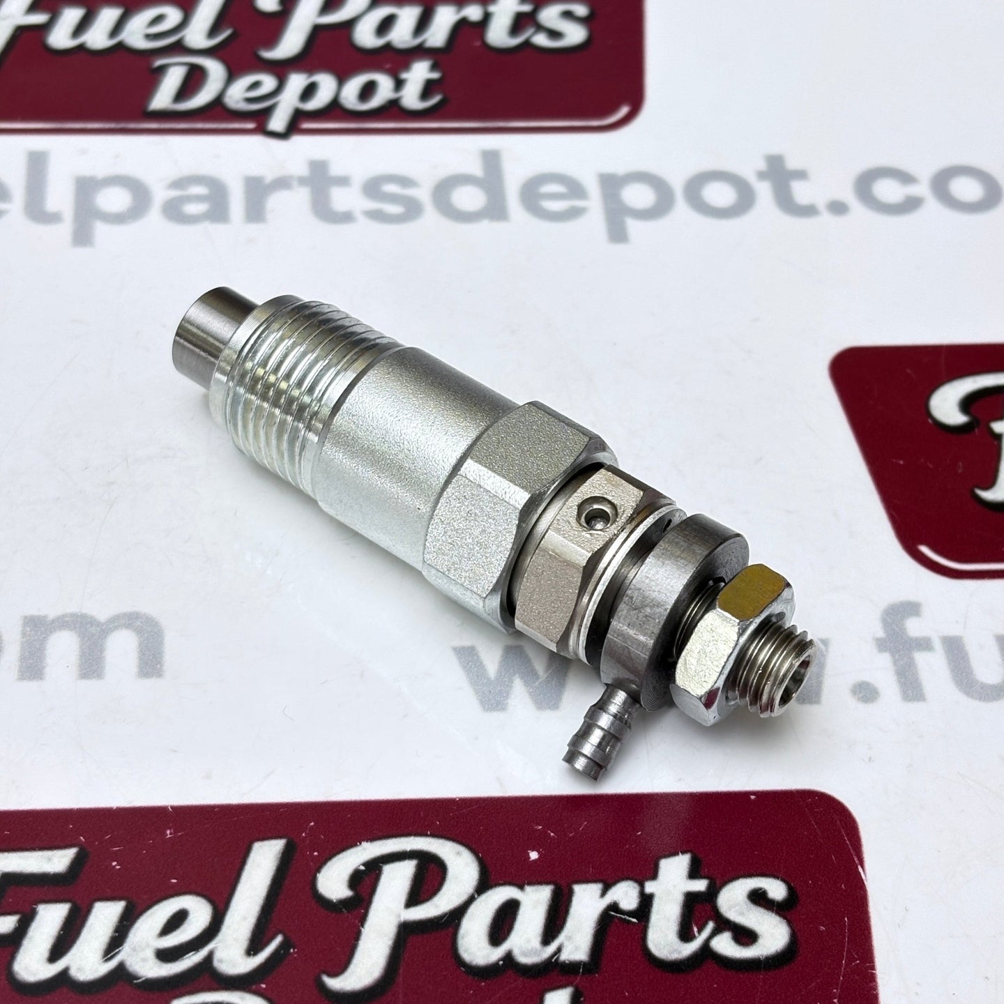 1 Pc Fuel Injector 3974254 for Kubota Engine D750 D1402 V1702 V1902 Aftermarket Replacement For Bobcat 743 643 645 231 225 331 1600 - Fuel Parts Depot