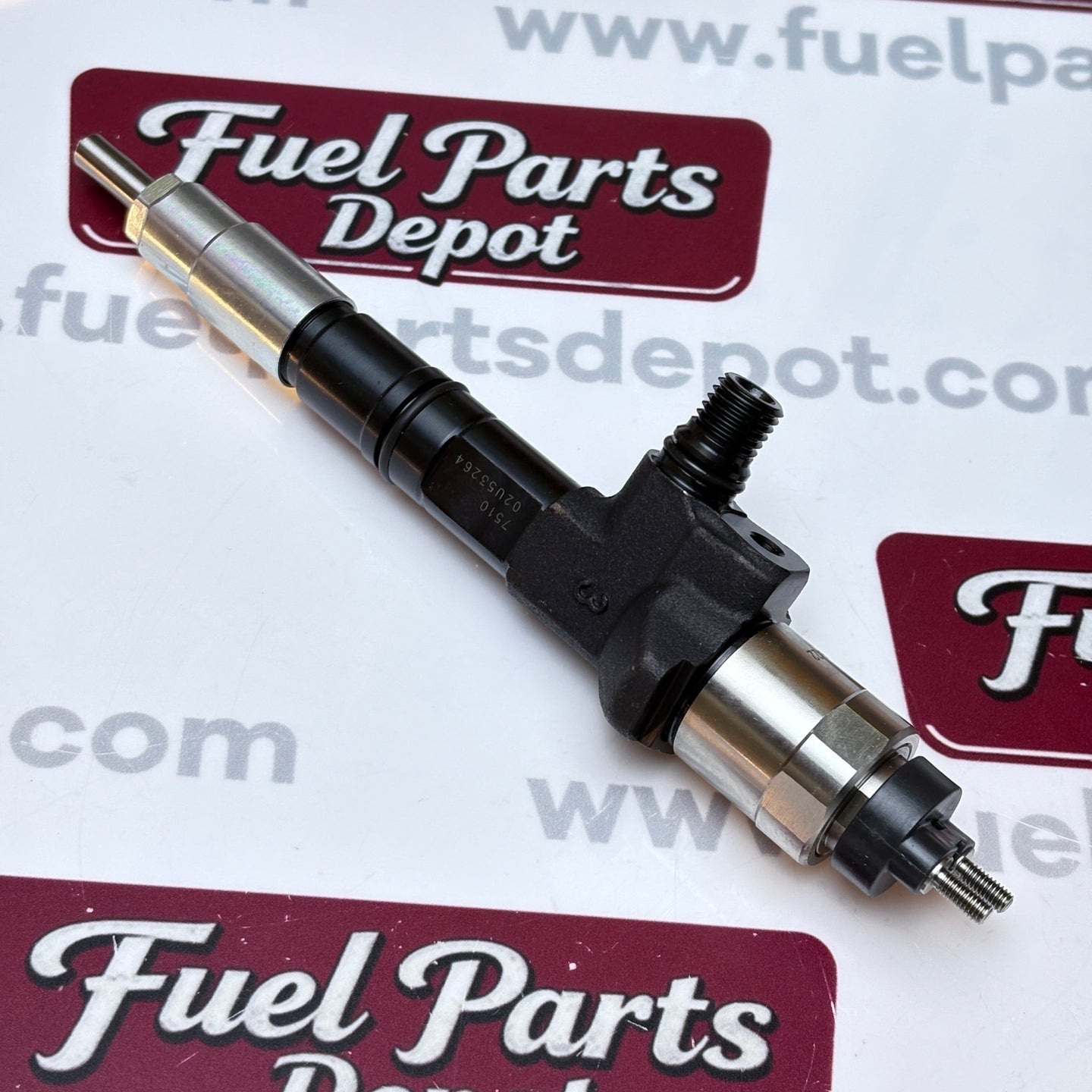 1 Pc New Fuel Injector 095000 - 7510 1G410 - 53051 Compatible with Kubota V6108 Engine - Fuel Parts Depot