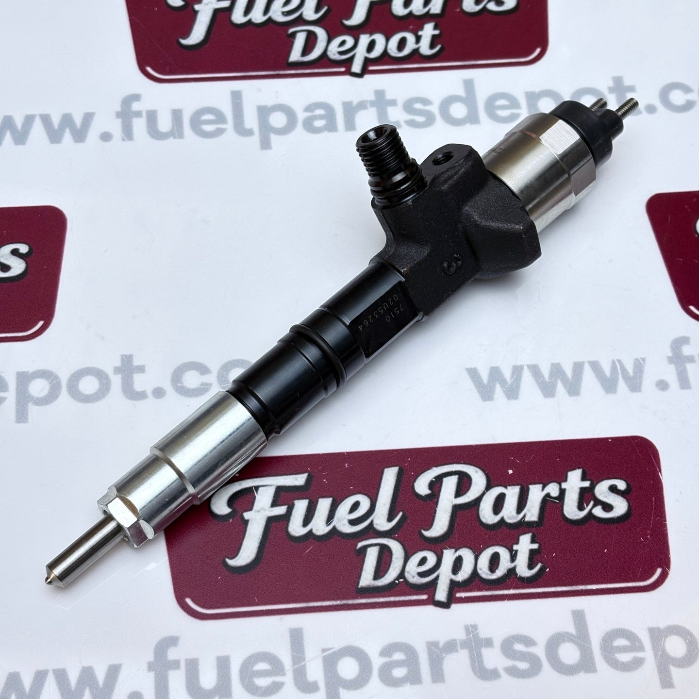 1 Pc New Fuel Injector 095000 - 7510 1G410 - 53051 Compatible with Kubota V6108 Engine - Fuel Parts Depot