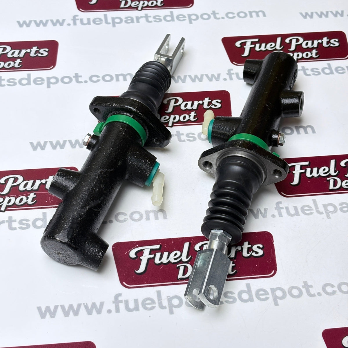 2 Pcs Brake Master Cylinder 87354681 47125744 87748269 84558759 for Case Farmall JX New Holland TD T5 Series Tractor - Fuel Parts Depot