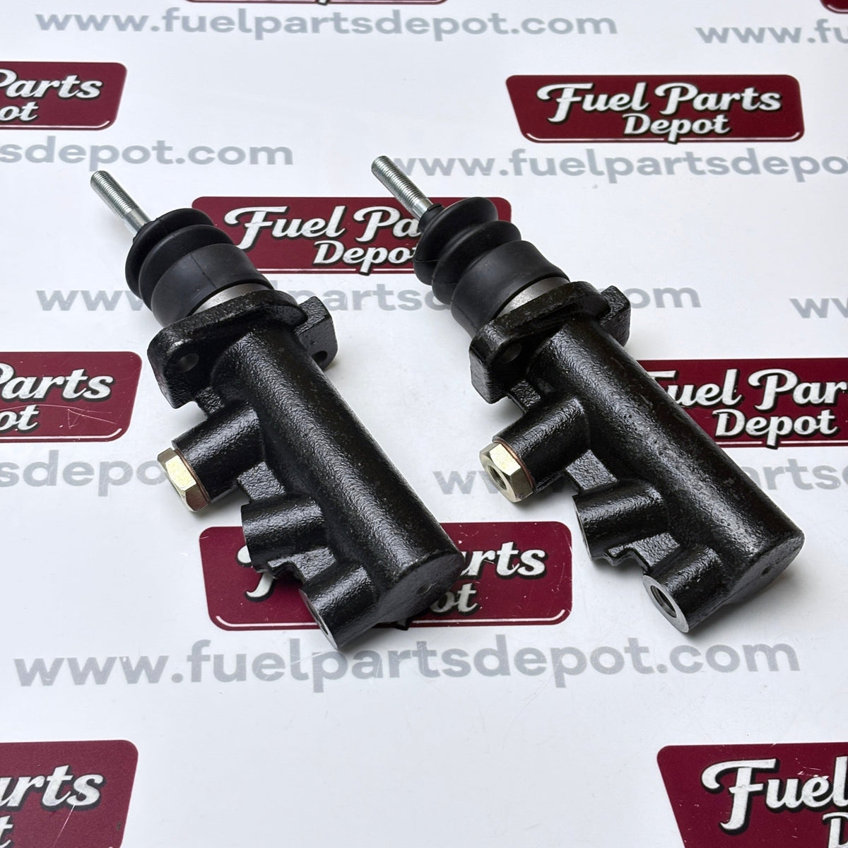 2 Pcs Master Brake Cylinder 182445A1 D143162 D141150 for Case 580K 580L 580M 580SL 580SM 570LXT 570MXT 585G 590SL Backhoe Loader - Fuel Parts Depot