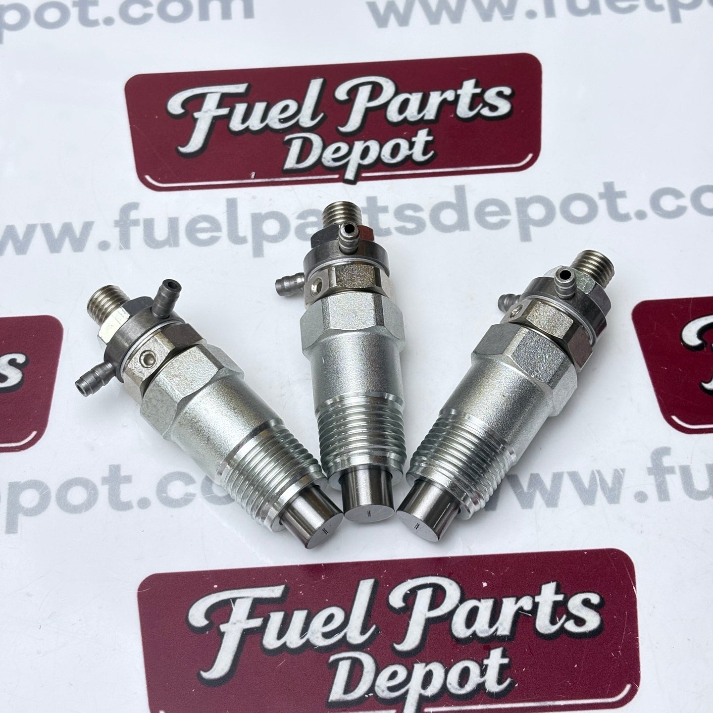 3 Pcs Fuel Injector 15271 - 53020 for Kubota D750 D850 D950 D1302 D1402 V1702 V1902 Engine - Fuel Parts Depot