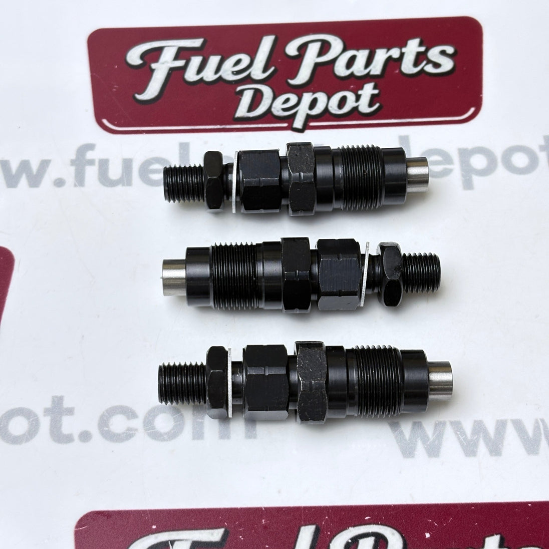 3 Pcs Fuel Injector 16871-53904 16871-53900 for Kubota D902 D722 Z482 Z602 Engine - Fuel Parts Depot