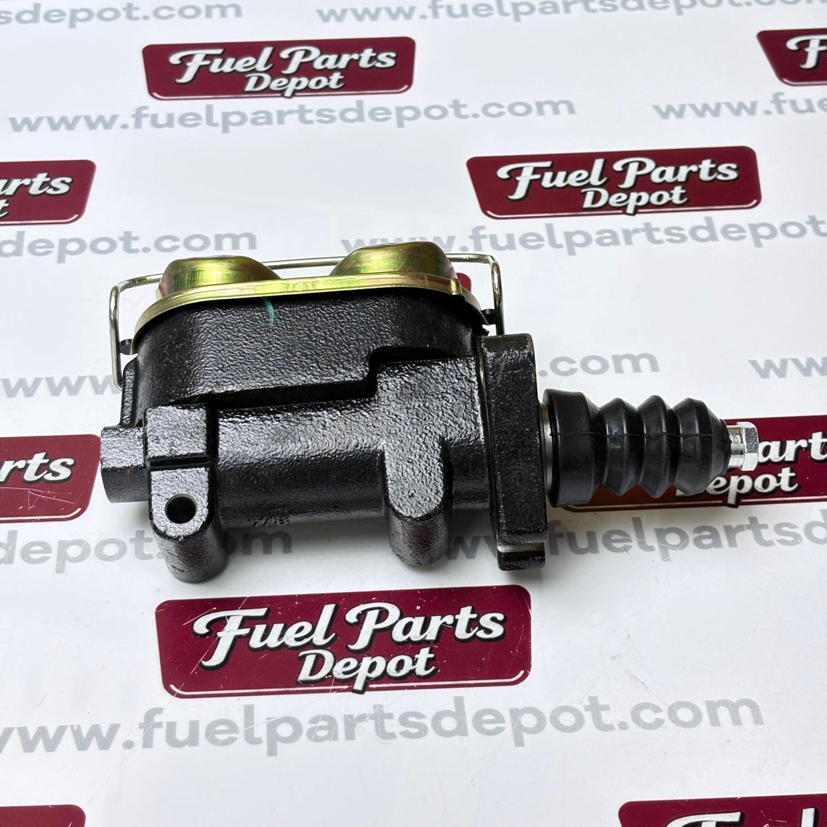 Brake Master Cylinder D126695 D120090 for CASE Backhoe Loader 480D 480F 580D 580E 580G 584D 585D 586D 850D - Fuel Parts Depot