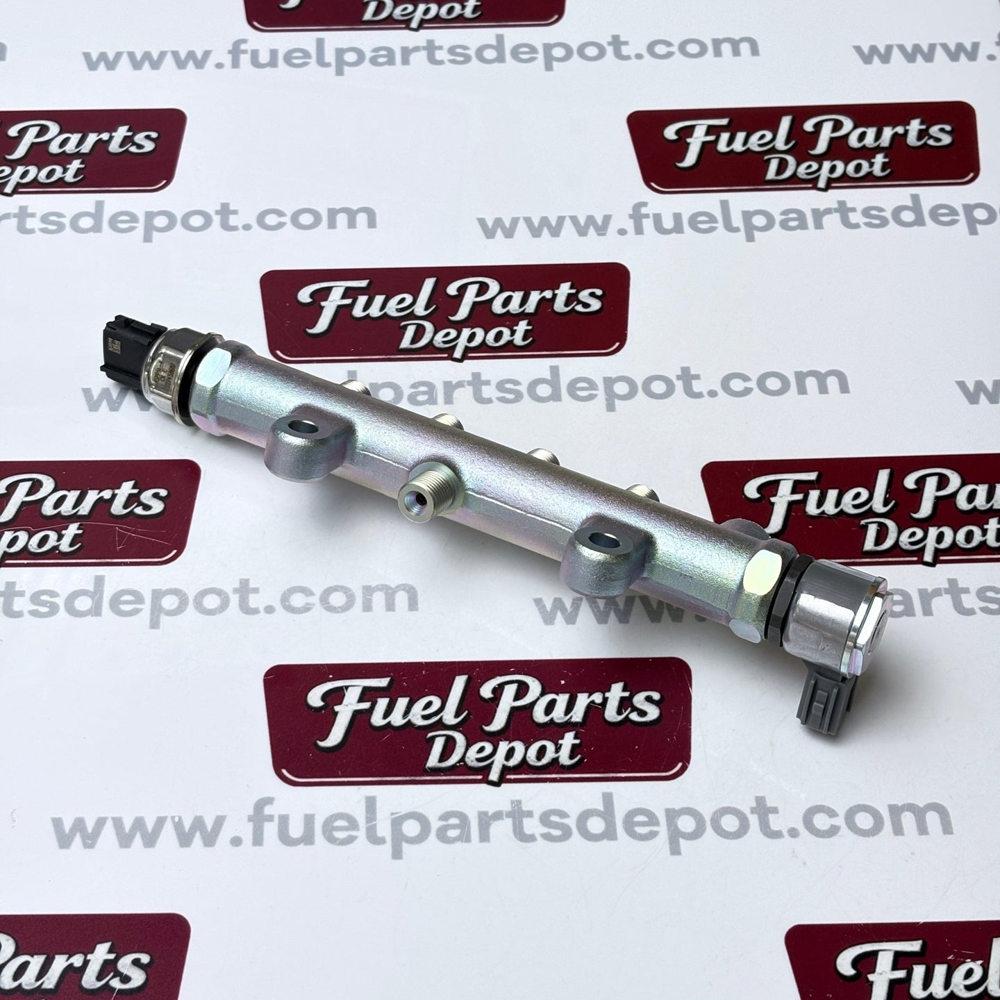 Common Fuel Rail 095600-5701 1J508-50600 for Kubota V3800 Engine SVL95-2S SVL97-2 M5 M6 Tractor - Fuel Parts Depot
