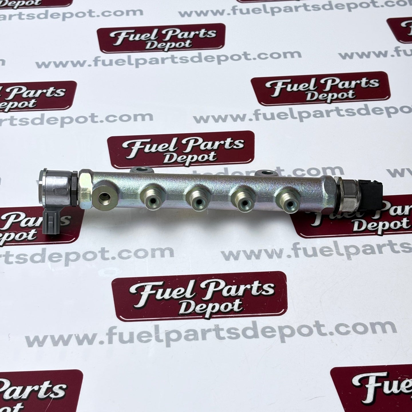 Common Fuel Rail 095600-5701 1J508-50600 for Kubota V3800 Engine SVL95-2S SVL97-2 M5 M6 Tractor - Fuel Parts Depot