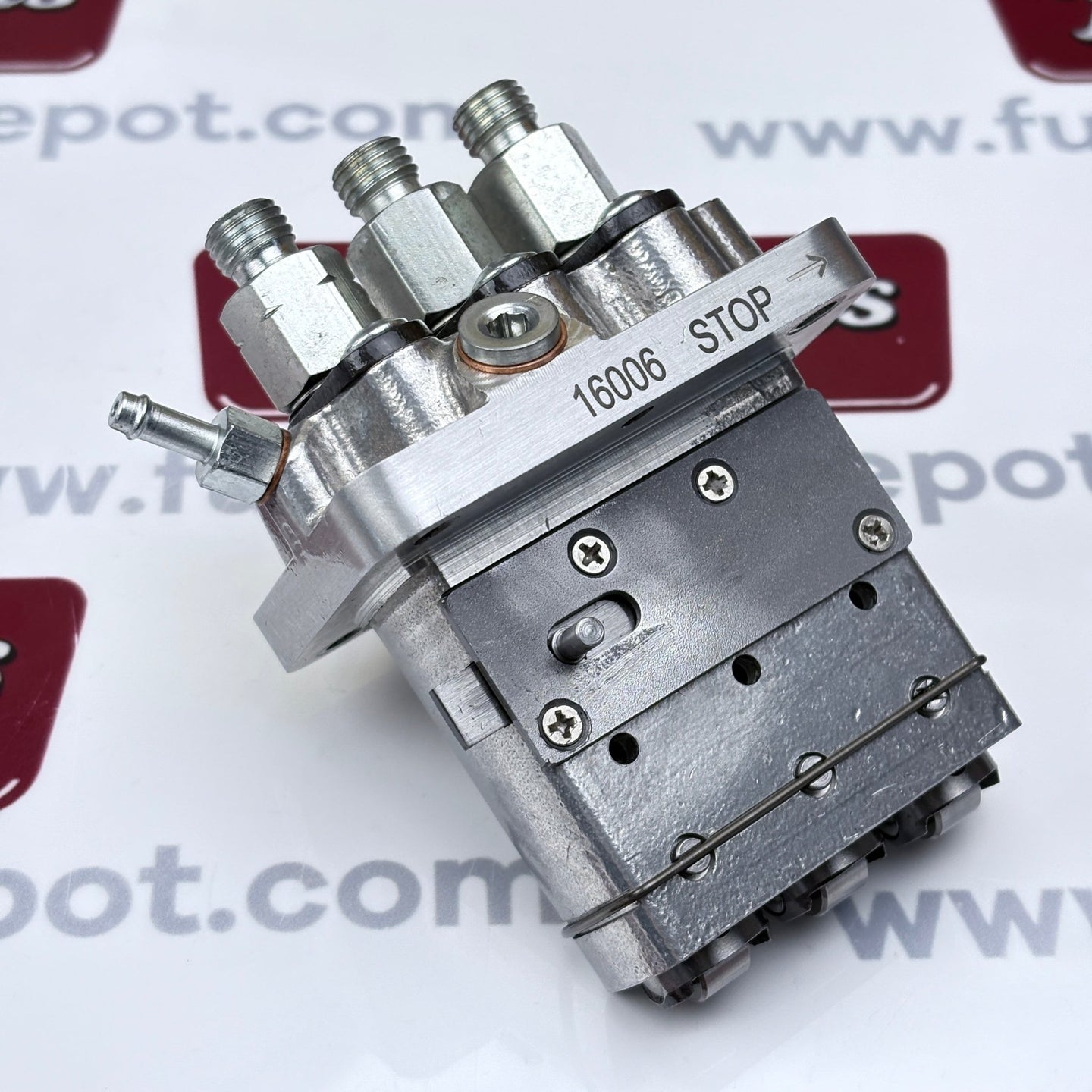 Fuel Injection Pump 16006 - 53071 For Kubota D902 D722 D782 D662 Engine - Fuel Parts Depot