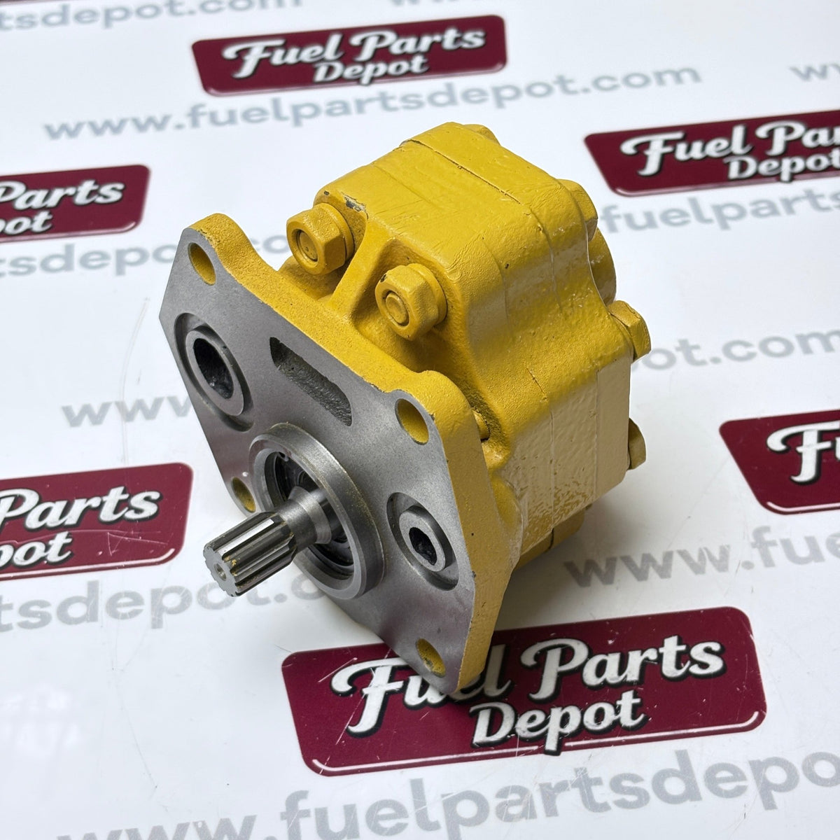 Main Clutch Pump 07421-71401 For Komatsu Bulldozer D20P-6 D20A-7 D20A-8 D20A-6 D20A-5 D20P-8 D21A-7 D20S-5 D20S-6 - Fuel Parts Depot