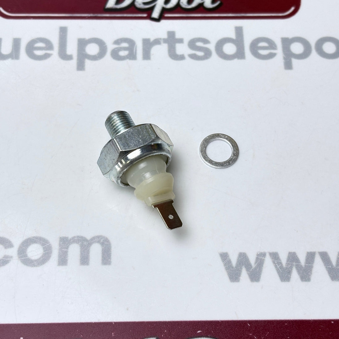 New Oil Pressure Switch 31A90-00601 for Mitsubishi L3E L2E Engine CAT Gehl Manitou Terex Wacker Neuson - Fuel Parts Depot