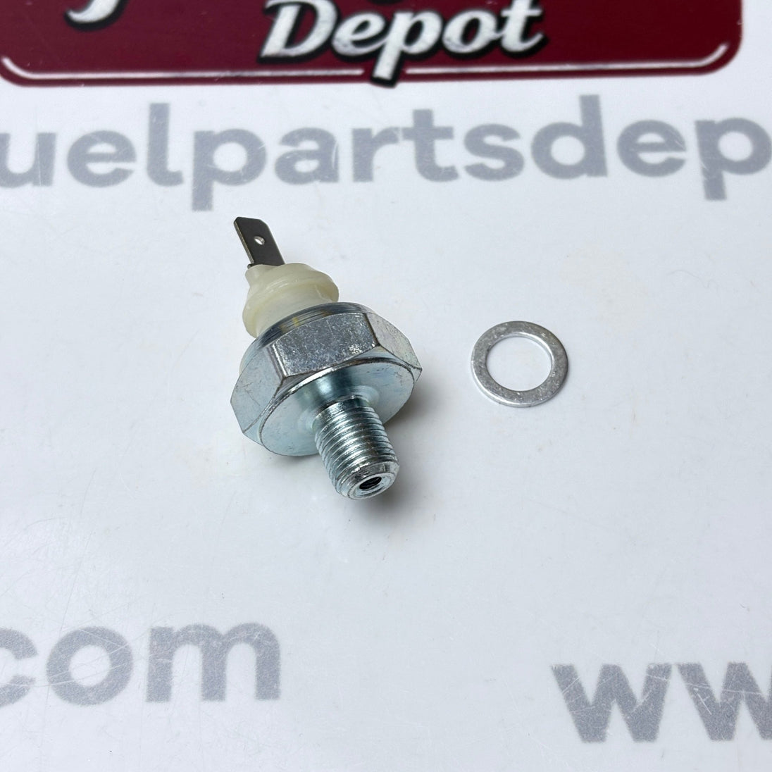 New Oil Pressure Switch 31A90-00601 for Mitsubishi L3E L2E Engine CAT Gehl Manitou Terex Wacker Neuson - Fuel Parts Depot