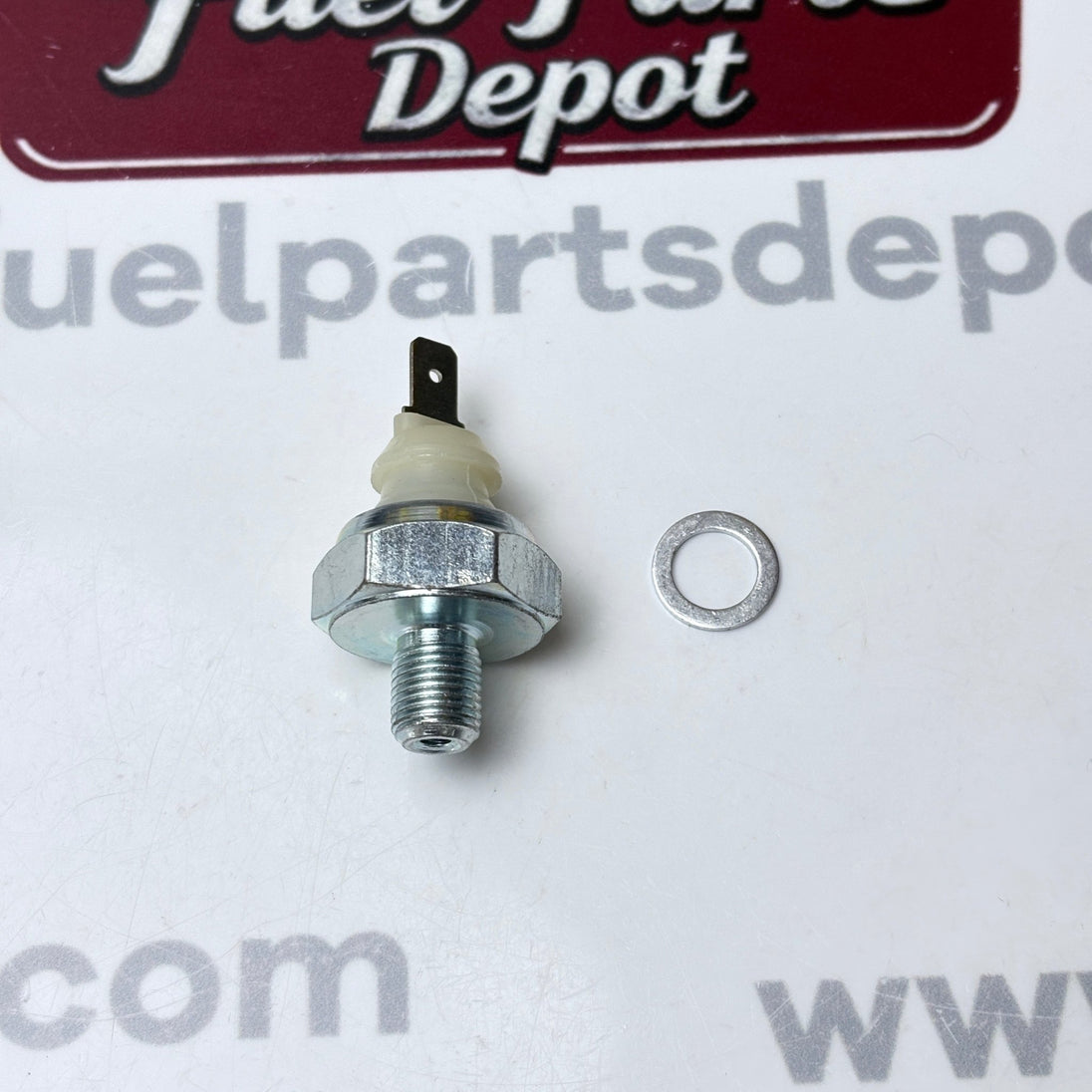 New Oil Pressure Switch 31A90-00601 for Mitsubishi L3E L2E Engine CAT Gehl Manitou Terex Wacker Neuson - Fuel Parts Depot